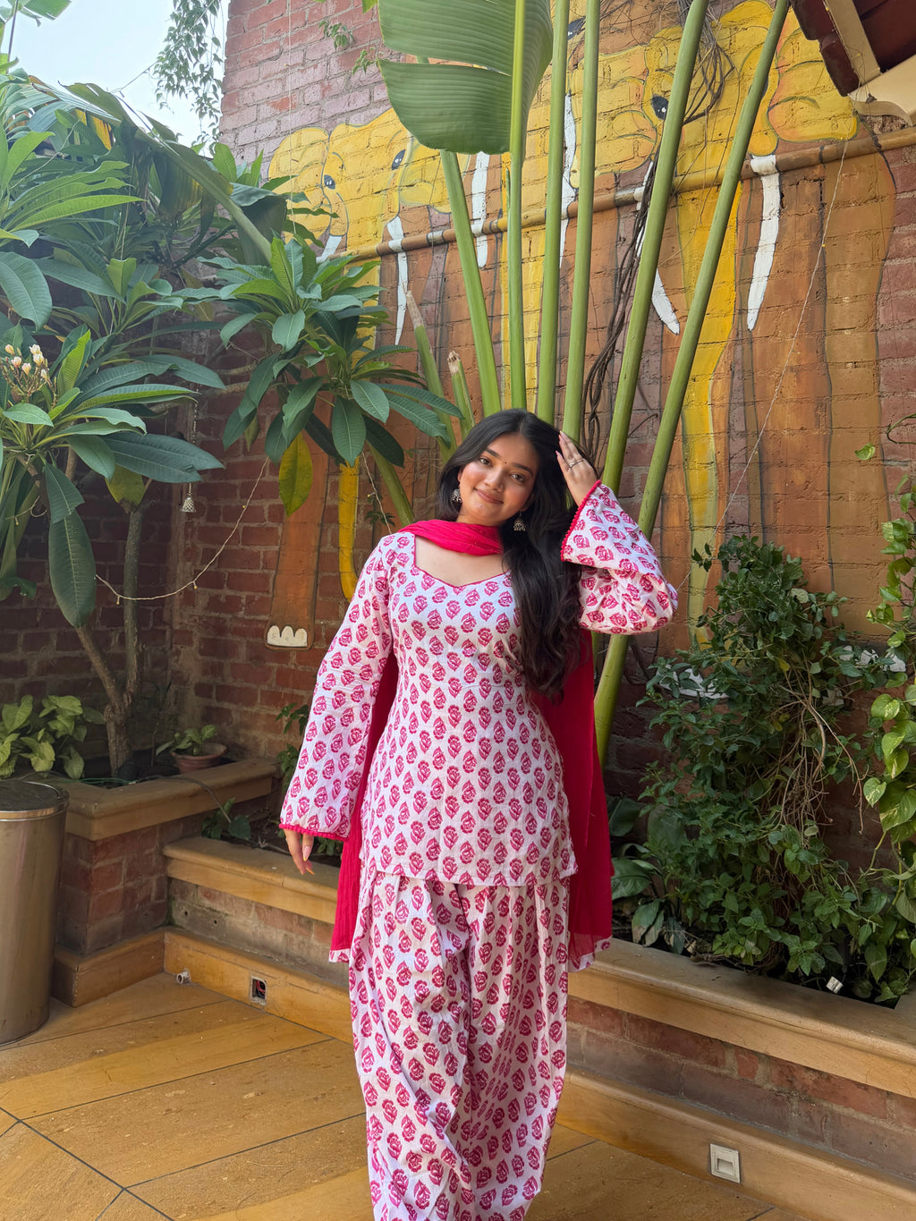 Gulabi adaa farsi set 🌸💕