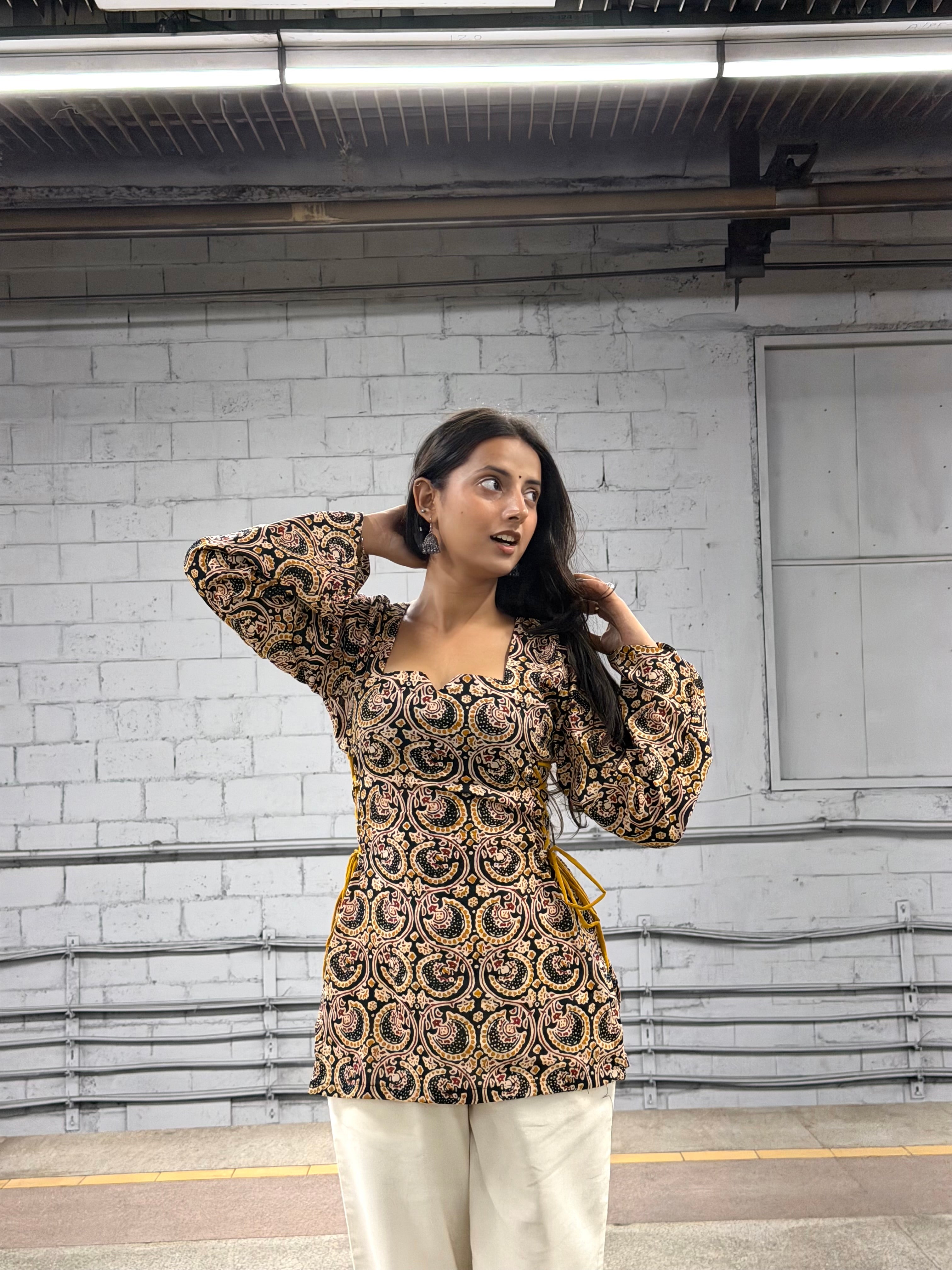 Double Side knot black kurti