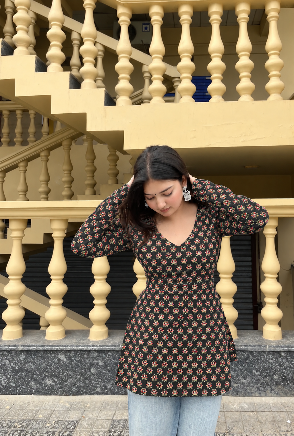 Black  red dotted kurti