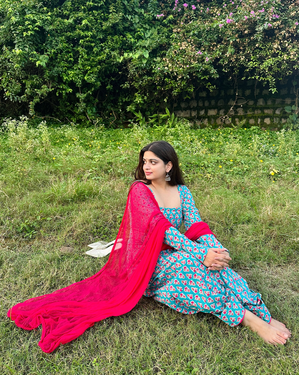 Sky blue dotted farsi set🩵🌹
